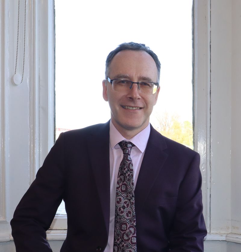 Ken MacRae